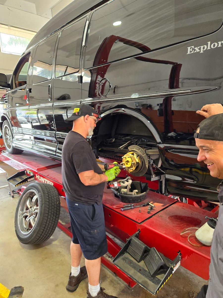 Best Auto Services 2 - photo 6